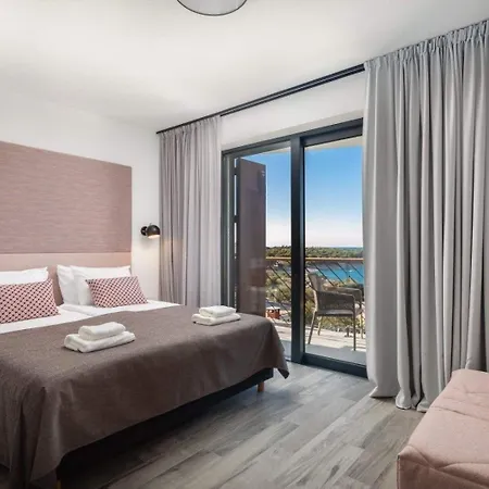 Ferienhaus Fur 10 Personen In Priosten, Dalmatien Norddalmatien - B61769 Дом отдыха Примоштен