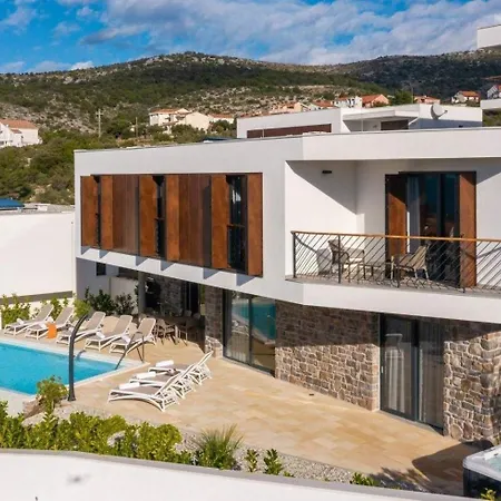 Ferienhaus Fur 10 Personen In Priosten, Dalmatien Norddalmatien - B61769 Дом отдыха Примоштен